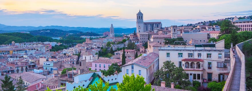 Gérone : Visite guidée à pied de 2 heures avec dégustation de produits alimentaires