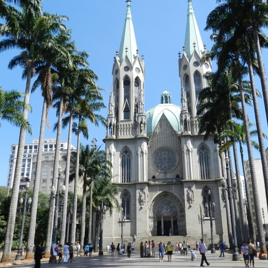 Colagem de mídia