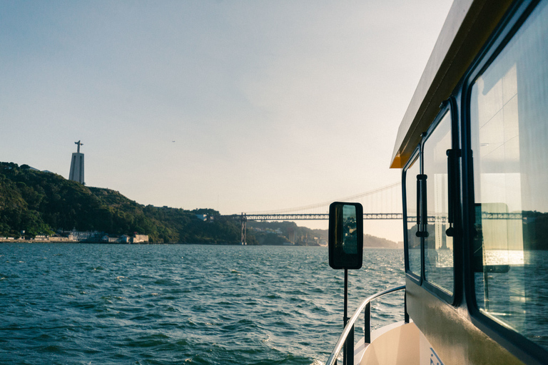 Lisbon: Hop-on Hop-off 48-Hour Bus and Boat Tour Ticket