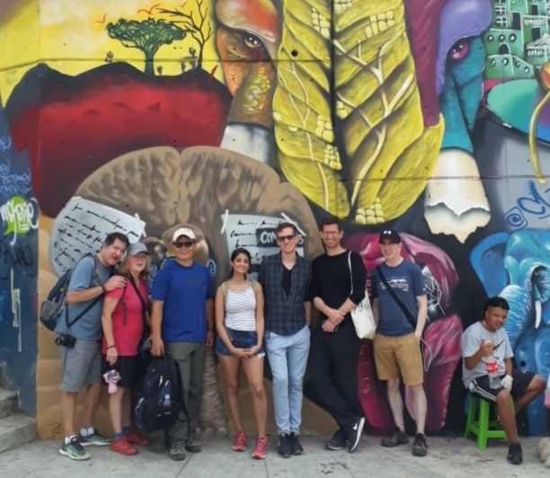 Medell N Comuna Graffiti Tour With Local Guide Getyourguide