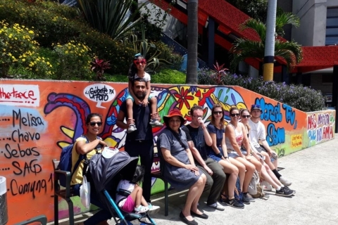 Medellín: Comuna 13 - Graffiti-Tour mit ortskundigem GuideTour auf Englisch