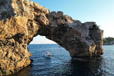 Private Tour to Calo des Moro by Boat Private boat tour to Cala des Moro