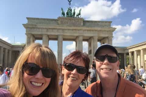Berlin: 3-hour Introductory Tour with a Historian