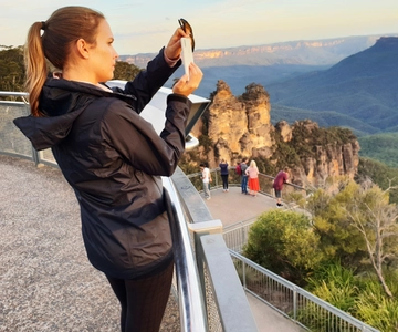 Sydney: Blue Mountains Waterfalls and Koalas Late Start Tour