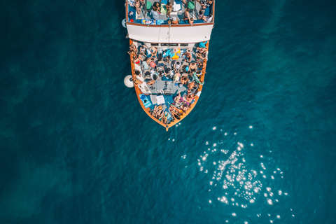Private day cruise to the Blue lagoon with lunch and drinks! Departure from Benitses marine or Lefkimmi port.