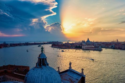 Venice: Panoramic Cruise and Sunset Aperitif on the Lagoon