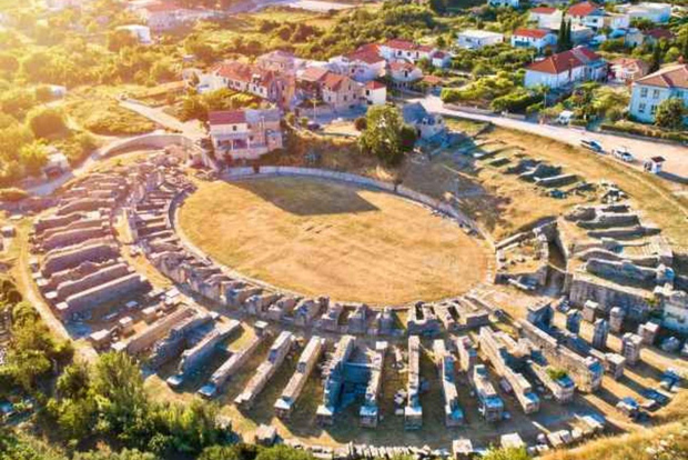 Da Spalato: Salona, Fortezza di Klis, Stella e Grotta di Vranjaca