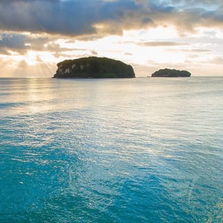 Whangamata: Donut Island Guided Kayaking Experience