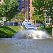 Lübeck: 1-Hour Splash Bus City Tour