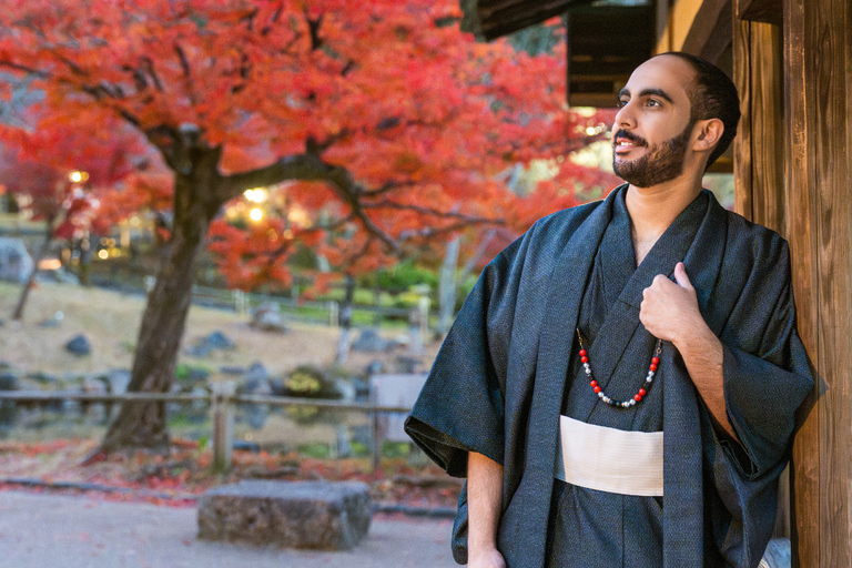 Kyoto: Private Kimono Photoshoot for Couples and Solo