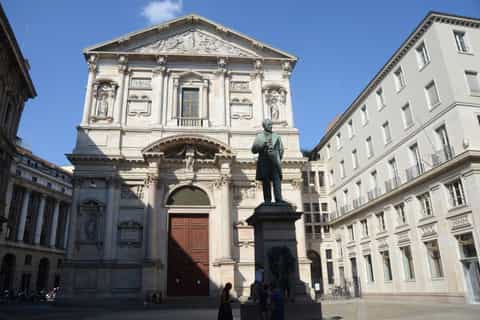 Milan: Best Churches of Milan Private Walking Tour