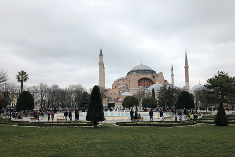 From Kusadasi: Istanbul Day Trip with Flights