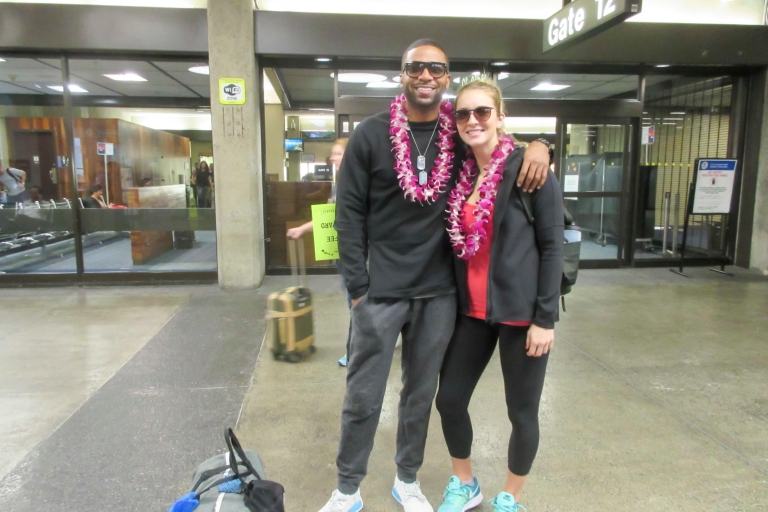 Big Island: Kona Airport Honeymoon Lei Greeting Aloha Lei Special (2 Lei)
