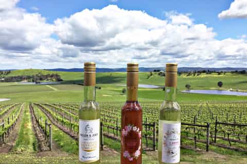 Melbourne: Yarra Valley Food and Wine Experience with Lunch