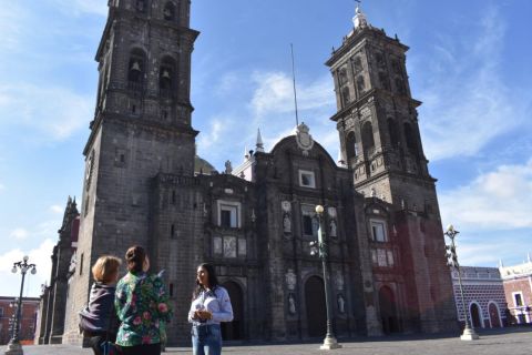 Puebla: Private Walking Tour with Candy and Liquor Tasting