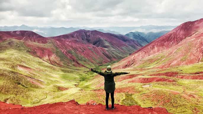 cuzco senderismo por la montaña arcoíris y el valle rojo