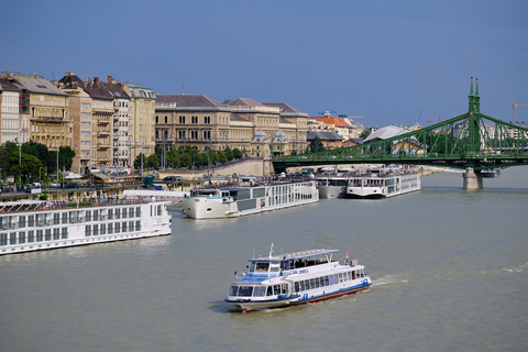 Budapeste: Cruzeiro ao pôr do sol