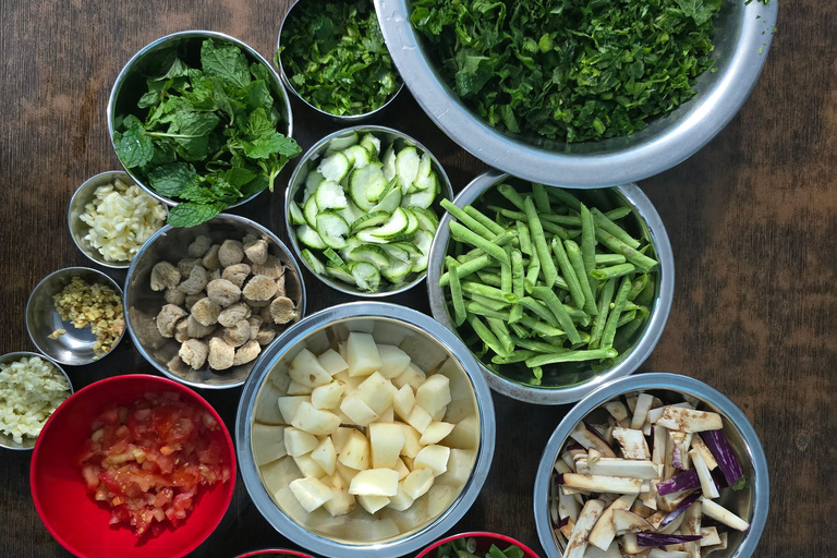 Pokhara: Authentic Nepali Cooking Class & Market Tour