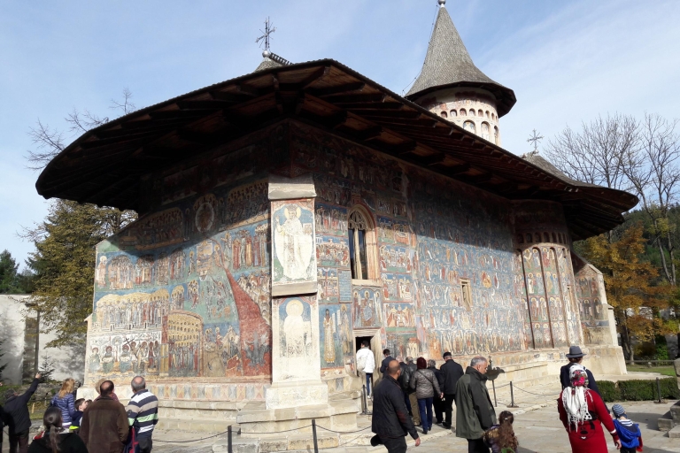 Bucharest: 6-Day Transylvania and Bucovina Experience