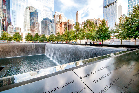 Tour del Memoriale di Ground Zero dell&#039;11 settembre e biglietto opzionale per il Museo dell&#039;11 settembreSolo tour privato di Ground Zero