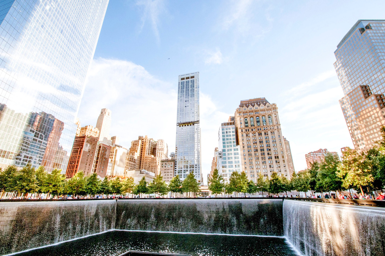 Tour del Memoriale di Ground Zero dell&#039;11 settembre e biglietto opzionale per il Museo dell&#039;11 settembreTour di Ground Zero e ingresso al 9/11 Museum