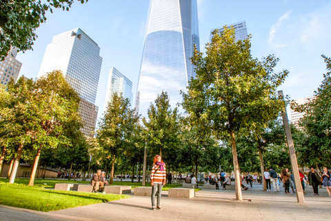 Ground Zero 9/11 Memorial Tour & Optional 9/11 Museum TicketTour solo por la Zona Cero.