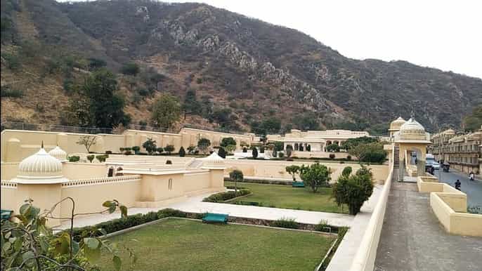 jaipur skiptheline entry ticket to 8 attractions