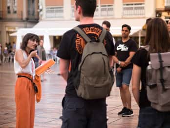 Málaga: 3-Hour Complete Walking Tour with Tickets