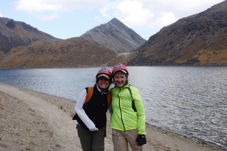 De Mexico: randonnée d'une journée au cratère du volcan et au lac