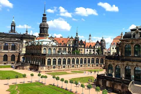 Dresden: Guided City Walk with a Cup of Coffee
