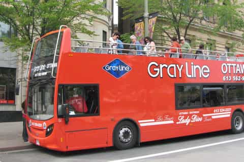 Ottawa: Hop-On Hop-Off Guided City Tour Day Ticket