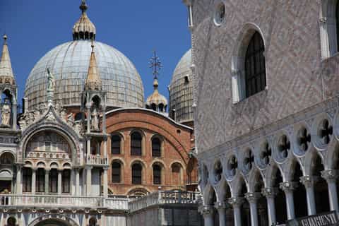 Venice: Doge's Palace & Basilica Tour with Optional Gondola