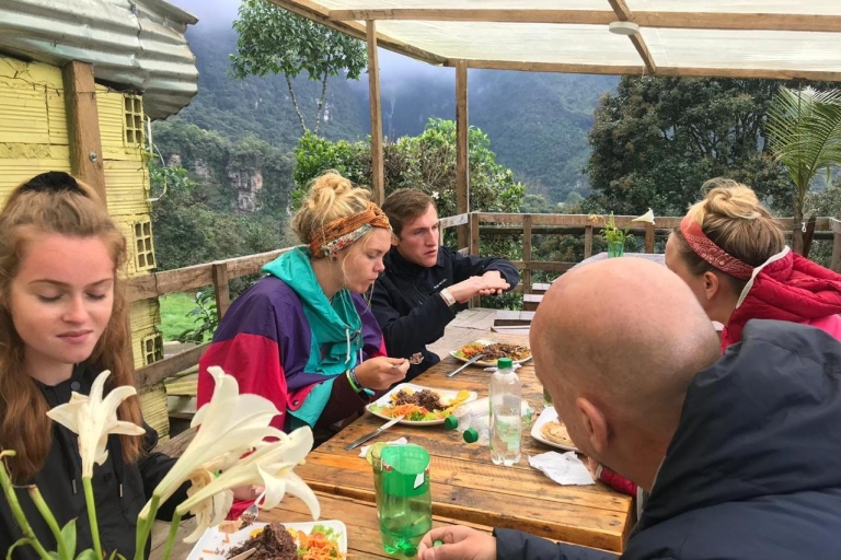 Desde Bogotá: ruta a la cascada La Chorrera con almuerzo