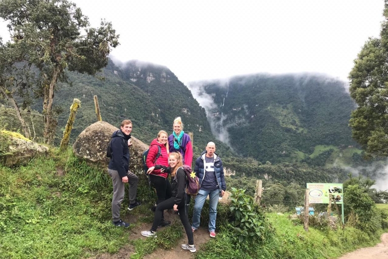 Vanuit Bogota: wandeling waterval La Chorrera met maaltijden