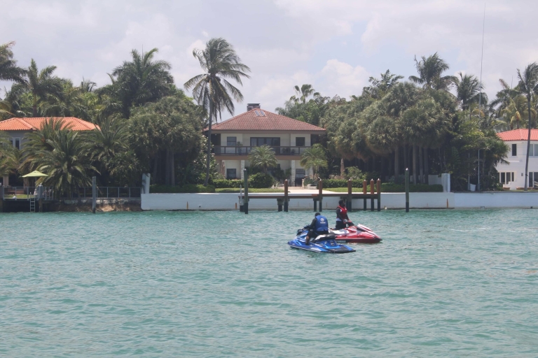 Miami: wycieczka po mieście skuterem wodnymMiami: 2,5-godzinna wycieczka na skuterze wodnym