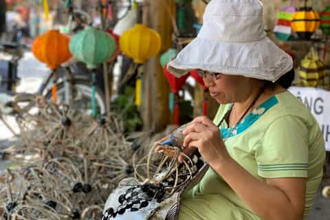 Hoi An: Half-Day Ancient Town and Lantern Making