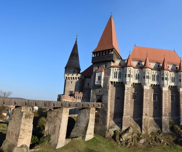 Mina de sal de Turda, Castelo de Corvin e visita aos mistérios (de Cluj)