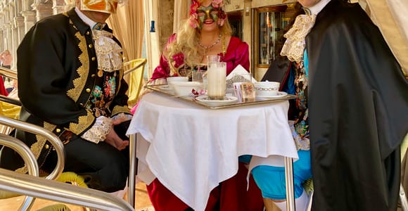 Venice: Venetian Style Carnival Pub Crawl