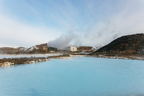 Reykjavik: traslado de ônibus de ida e volta para a Lagoa AzulTraslado de ida e volta do Terminal Rodoviário BSI para a Lagoa Azul