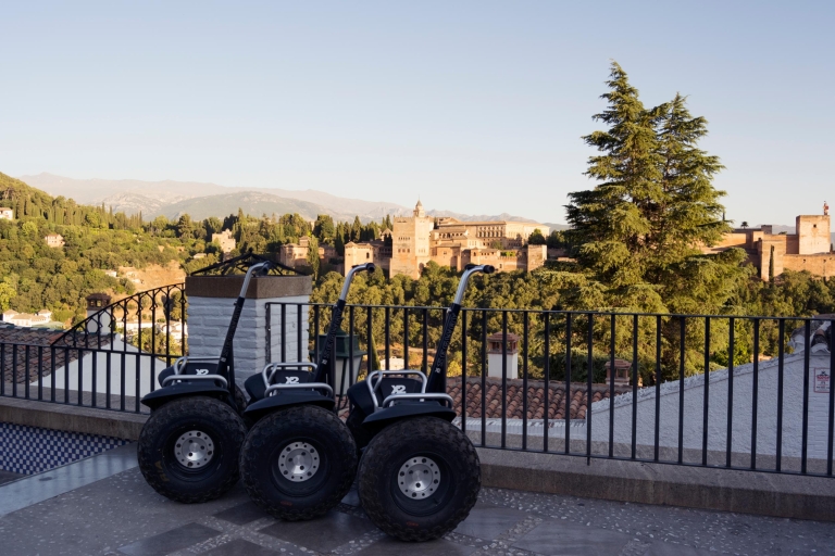 Granada: Segrom Tour Sacromonte en AlbaicinGranada: privétour Sacromonte en Albaicin Segway