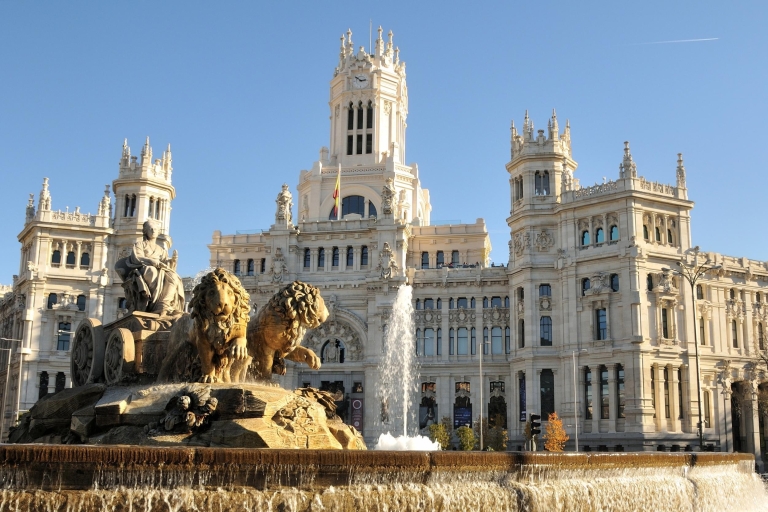 Madrid: tour privado a pie de día de historia y leyendas