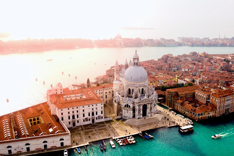 Expérience privée à Venise : visite à pied de la ville et en bateauVisite avec guide parlant italien