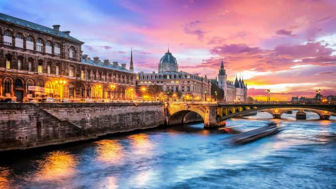 París: crucero por el Sena con cena al atardecer