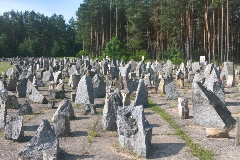 Varsovie: visite guidée de Treblinka de 5 heures avec billetsVarsovie: visite privée guidée de Treblinka de 5 heures avec billets