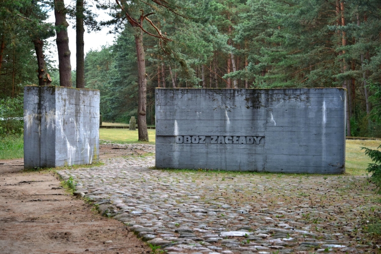 Varsovie: visite guidée de Treblinka de 5 heures avec billetsVarsovie: visite privée guidée de Treblinka de 5 heures avec billets