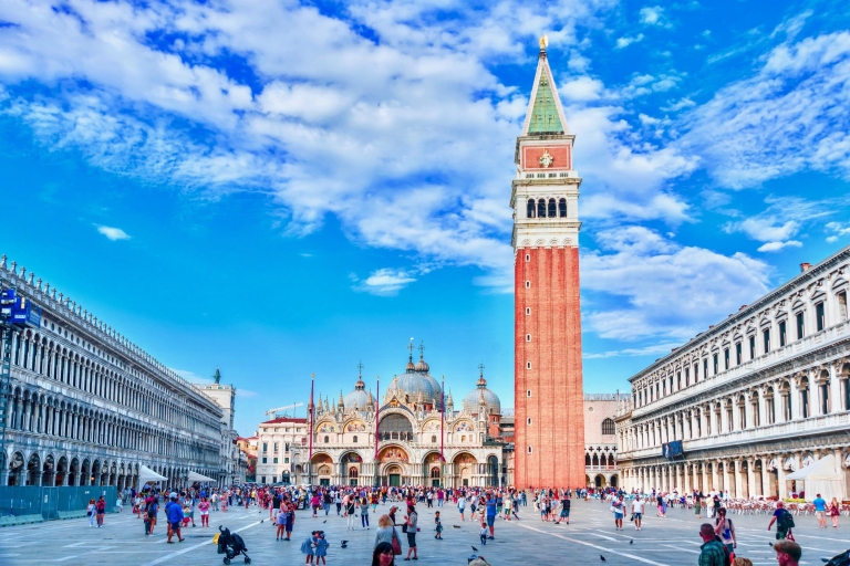 Venise : visite guidée de la basilique Saint-MarcVisite matinale en anglais avec gondole vénitienne