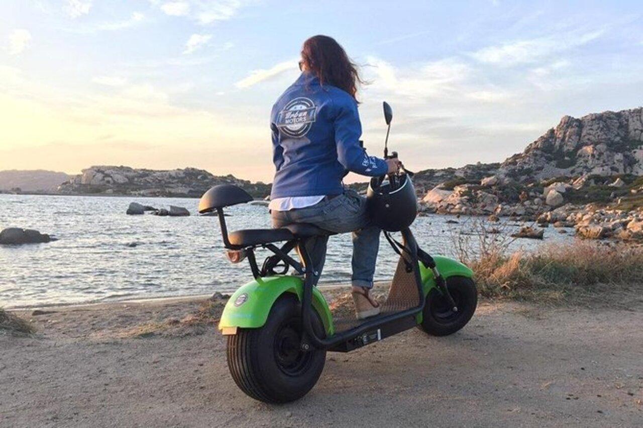Valladolid: E-Scooter-Tour mit Sitzplatz und Guide