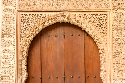 Granada: Alhambra, Nasridenpaläste und Generalife TourKleingruppentour