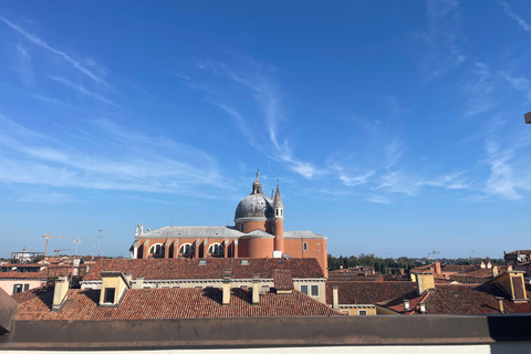 Venezia: Corso di pasta e chitarra dal vivo a casa di un abitante del posto