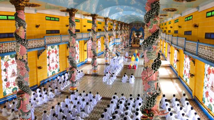 ho chi minh city cu chi tunnels and cao dai temple day trip